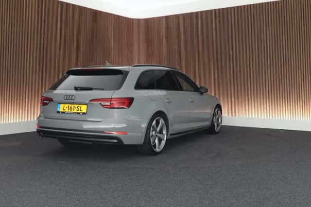 Audi A4 (2018) thumbnail 6