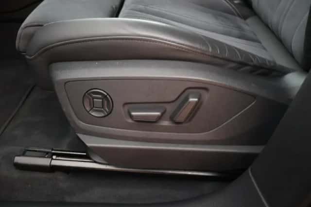 Audi Q8 e-tron (2023) thumbnail 5