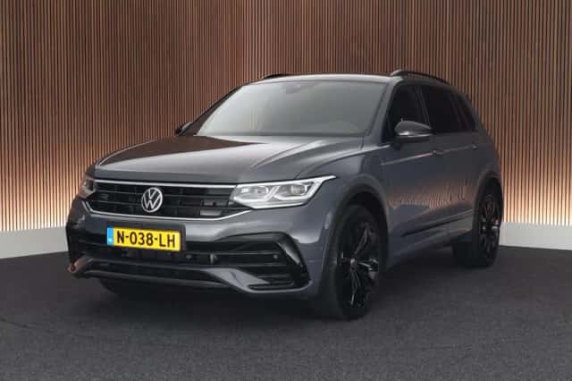 Volkswagen Tiguan (2021) thumbnail 1