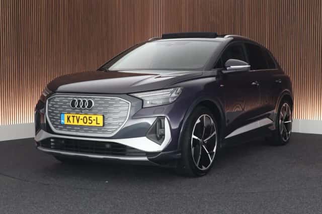 Audi Q4 e-tron (2022) thumbnail 1