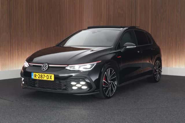 Volkswagen Golf (2020) thumbnail 1