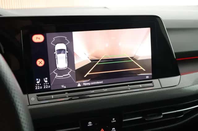 Volkswagen Golf (2020) thumbnail 4