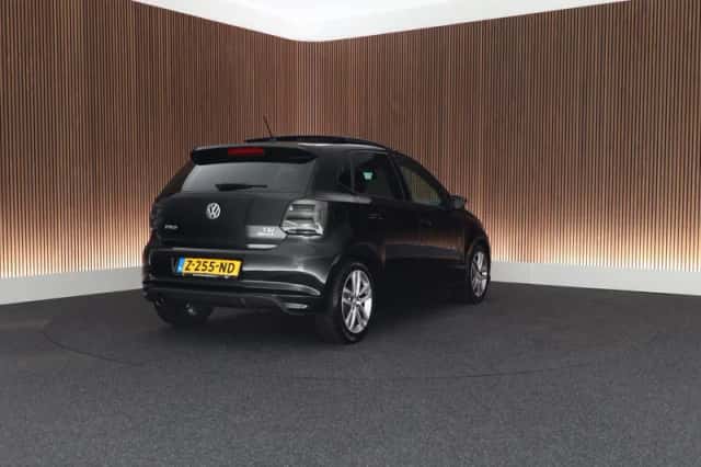 Volkswagen Polo (2017) thumbnail 5