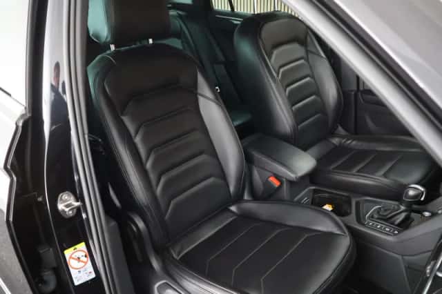 Volkswagen Tiguan (2019) thumbnail 2