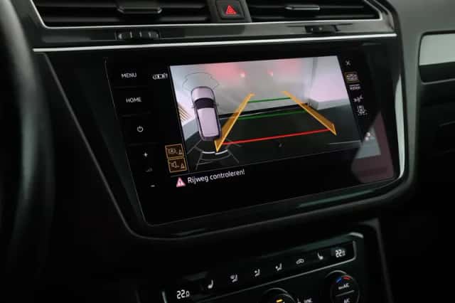Volkswagen Tiguan (2019) thumbnail 5