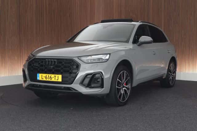 Audi Q5 (2021) thumbnail 1