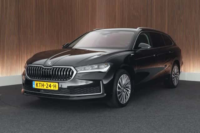Škoda Superb (2025) thumbnail 1