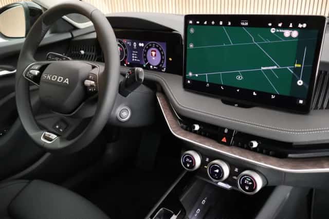 Škoda Superb (2025) thumbnail 3