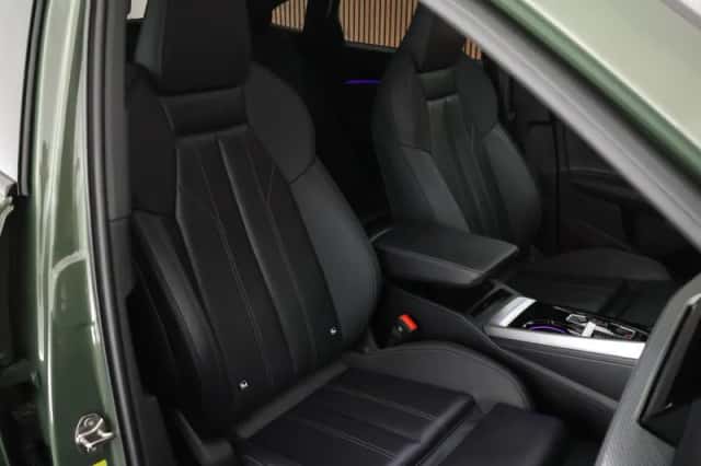 Audi Q5 (2025) thumbnail 2