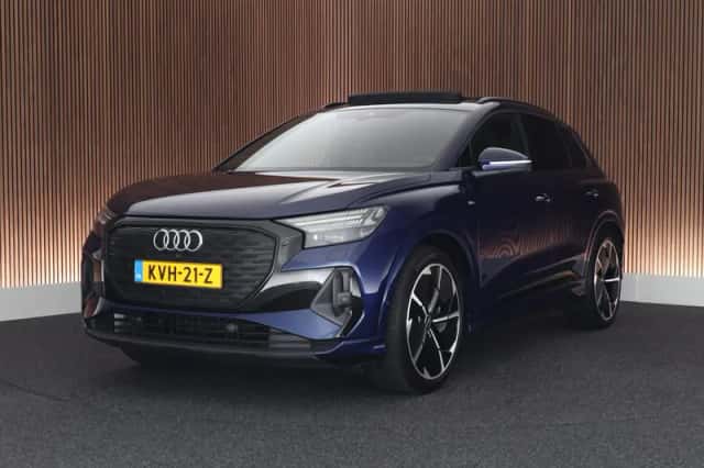 Audi Q4 e-tron (2023) thumbnail 1