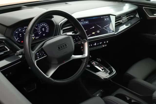 Audi Q4 e-tron (2023) thumbnail 3