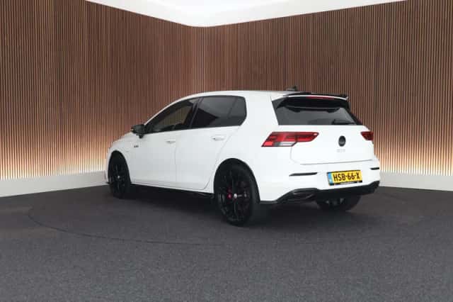 Volkswagen Golf (2022) thumbnail 6