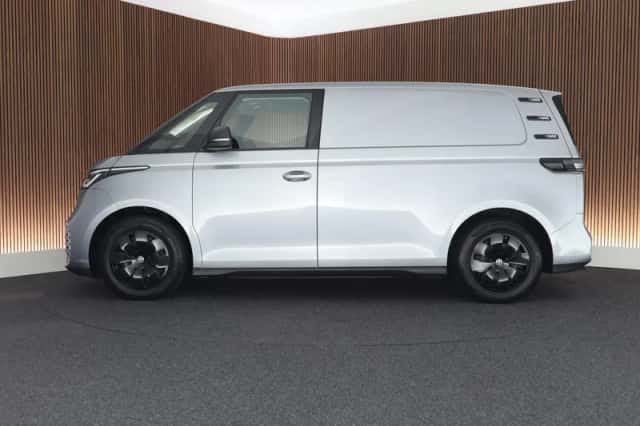 Volkswagen ID. Buzz Cargo (2022) thumbnail 6