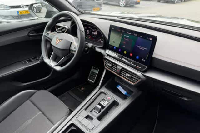 CUPRA Formentor (2024) thumbnail 6