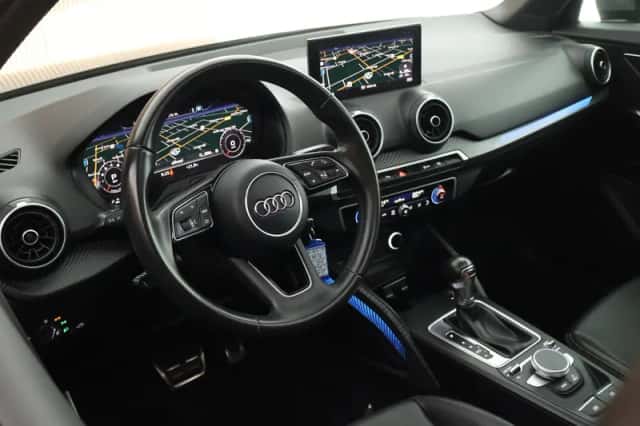Audi Q2 (2017) thumbnail 3