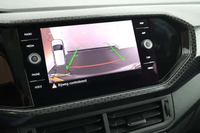 Volkswagen T-Cross (2020) thumbnail 4