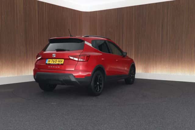SEAT Arona (2017) thumbnail 6