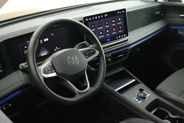 Volkswagen Tiguan (2024) thumbnail 3