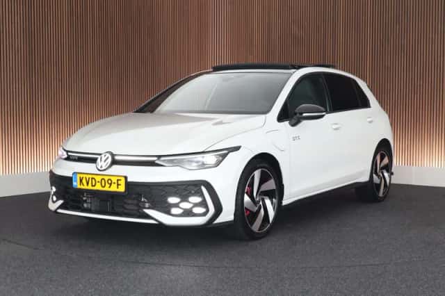 Volkswagen Golf (2026) thumbnail 1