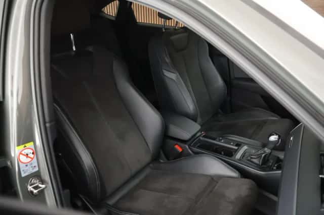 Audi Q3 Sportback (2021) thumbnail 2