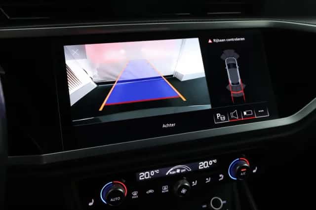 Audi Q3 Sportback (2021) thumbnail 4