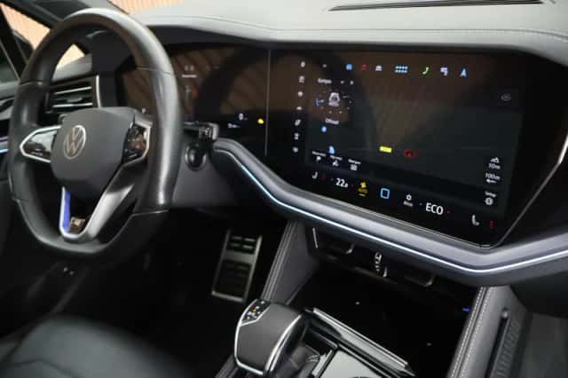 Volkswagen Touareg (2024) thumbnail 3