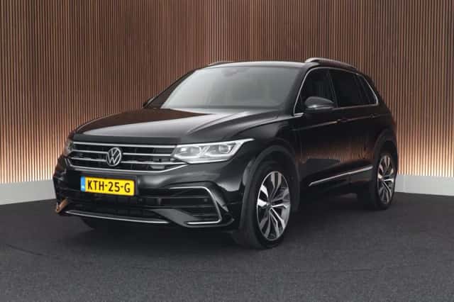 Volkswagen Tiguan (2022) thumbnail 1