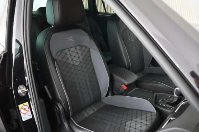 Volkswagen Tiguan (2022) thumbnail 2