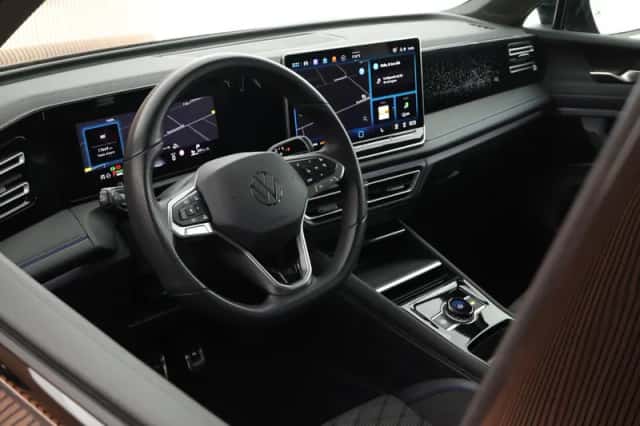 Volkswagen Tiguan (2025) thumbnail 3
