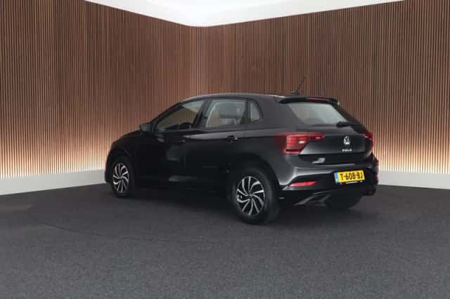 Volkswagen Polo (2023) thumbnail 5