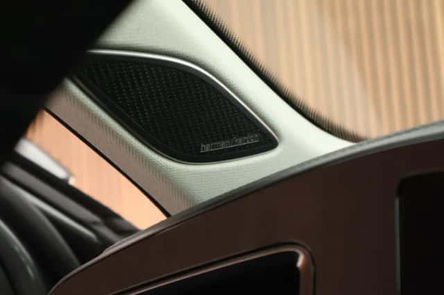 Volkswagen Passat (2024) thumbnail 6