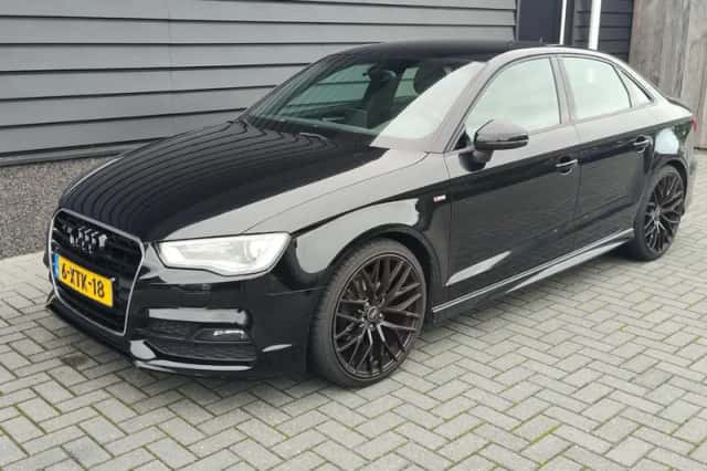 Audi A3 (2014) thumbnail 1