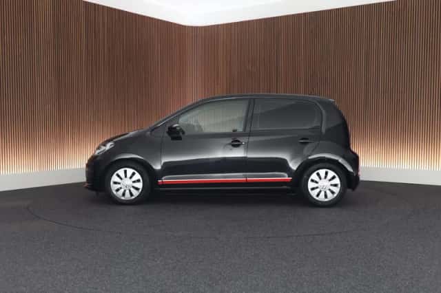 Volkswagen Up! (2016) thumbnail 5
