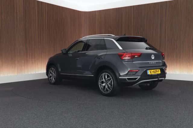 Volkswagen T-Roc (2019) thumbnail 6