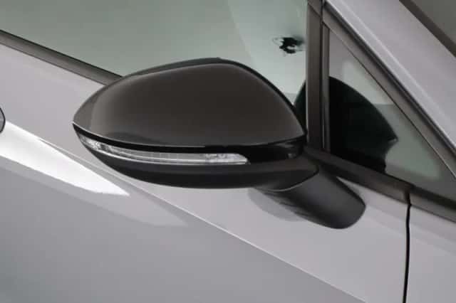 Volkswagen Golf (2021) thumbnail 6