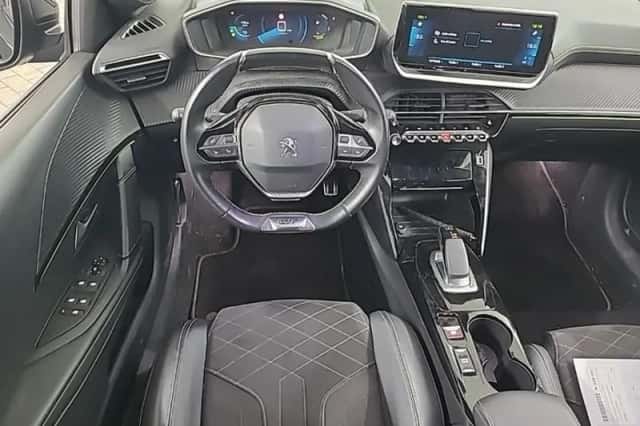 Peugeot e-208 (2021) thumbnail 2