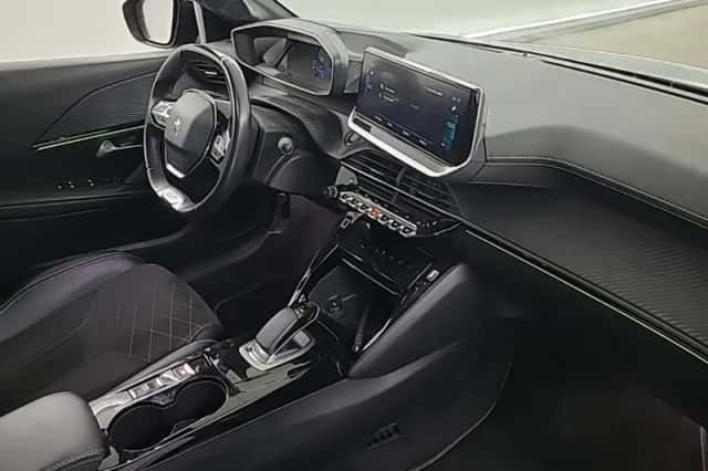 Peugeot e-208 (2021) thumbnail 3