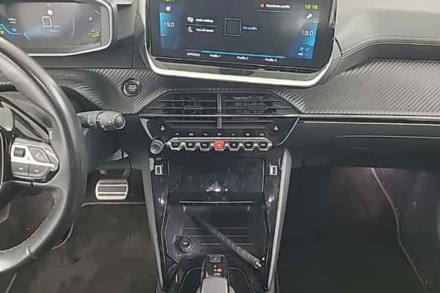 Peugeot e-208 (2021) thumbnail 5
