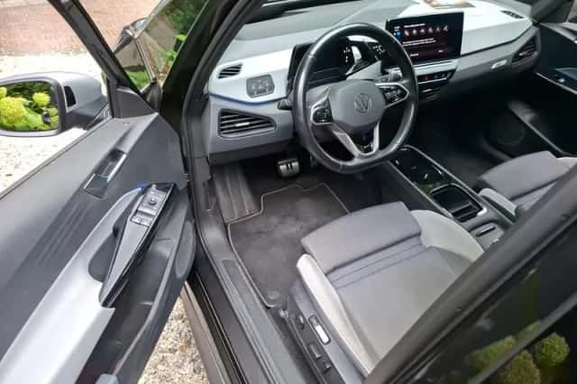 Volkswagen ID.3 (2020) thumbnail 3