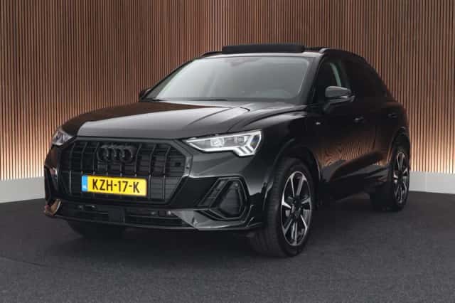 Audi Q3 (2021) thumbnail 1