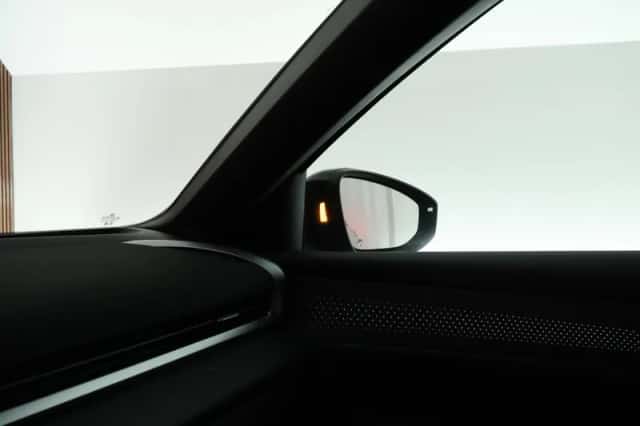 Volkswagen T-Roc (2026) thumbnail 6