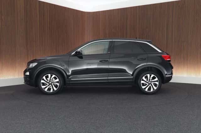 Volkswagen T-Roc (2021) thumbnail 5