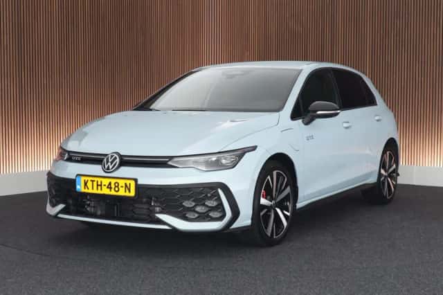 Volkswagen Golf (2025) thumbnail 1