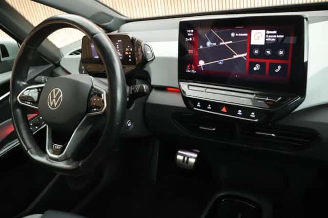 Volkswagen ID.3 (2020) thumbnail 3