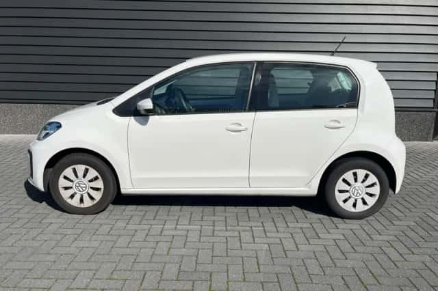 Volkswagen Up! (2019) thumbnail 5
