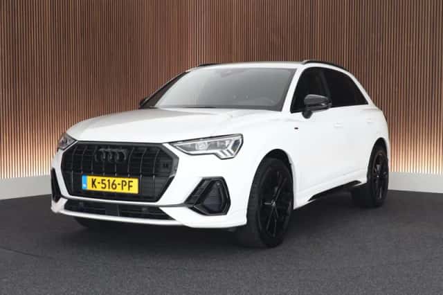 Audi Q3 (2021) thumbnail 1