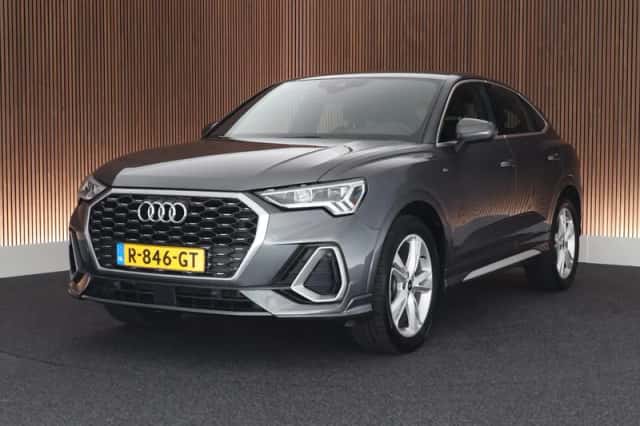 Audi Q3 Sportback (2022) thumbnail 1