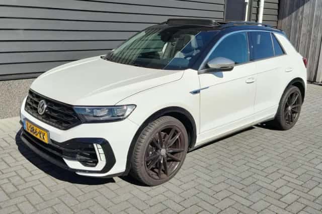 Volkswagen T-Roc (2020) thumbnail 1