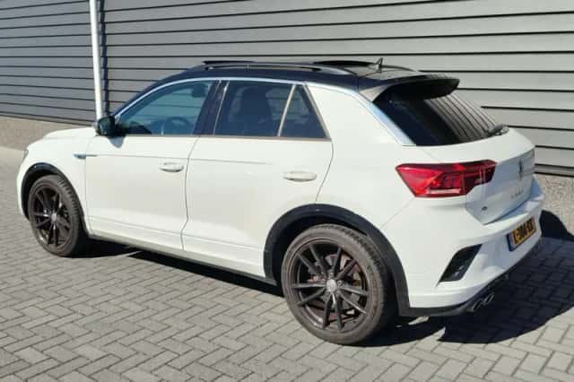 Volkswagen T-Roc (2020) thumbnail 2