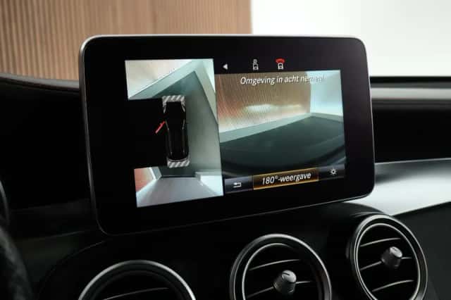 Mercedes-Benz GLC-Klasse (2016) thumbnail 5